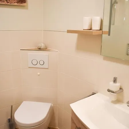 شقة Ferienwohnung Barke شاربوتس